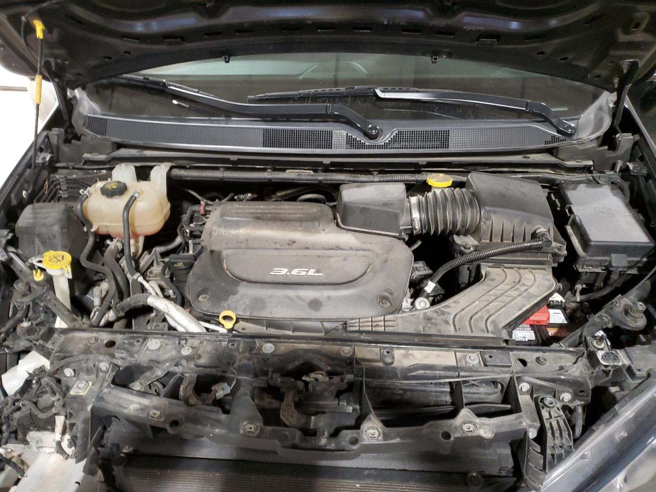2018 Chrysler Pacifica - Image 12