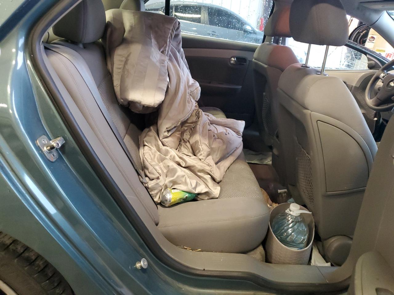 2009 Chevrolet Malibu - Image 10