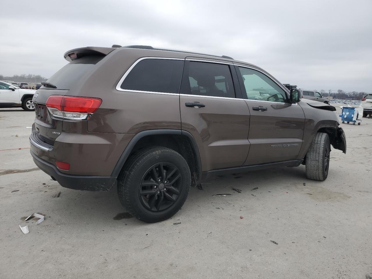 2019 Jeep Grand Cherokee - Image 3