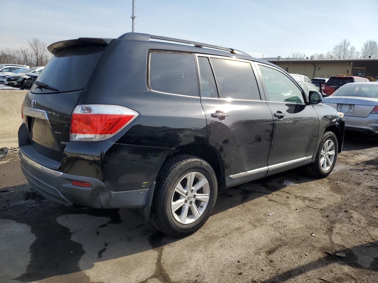 2011 Toyota Highlander - Image 3