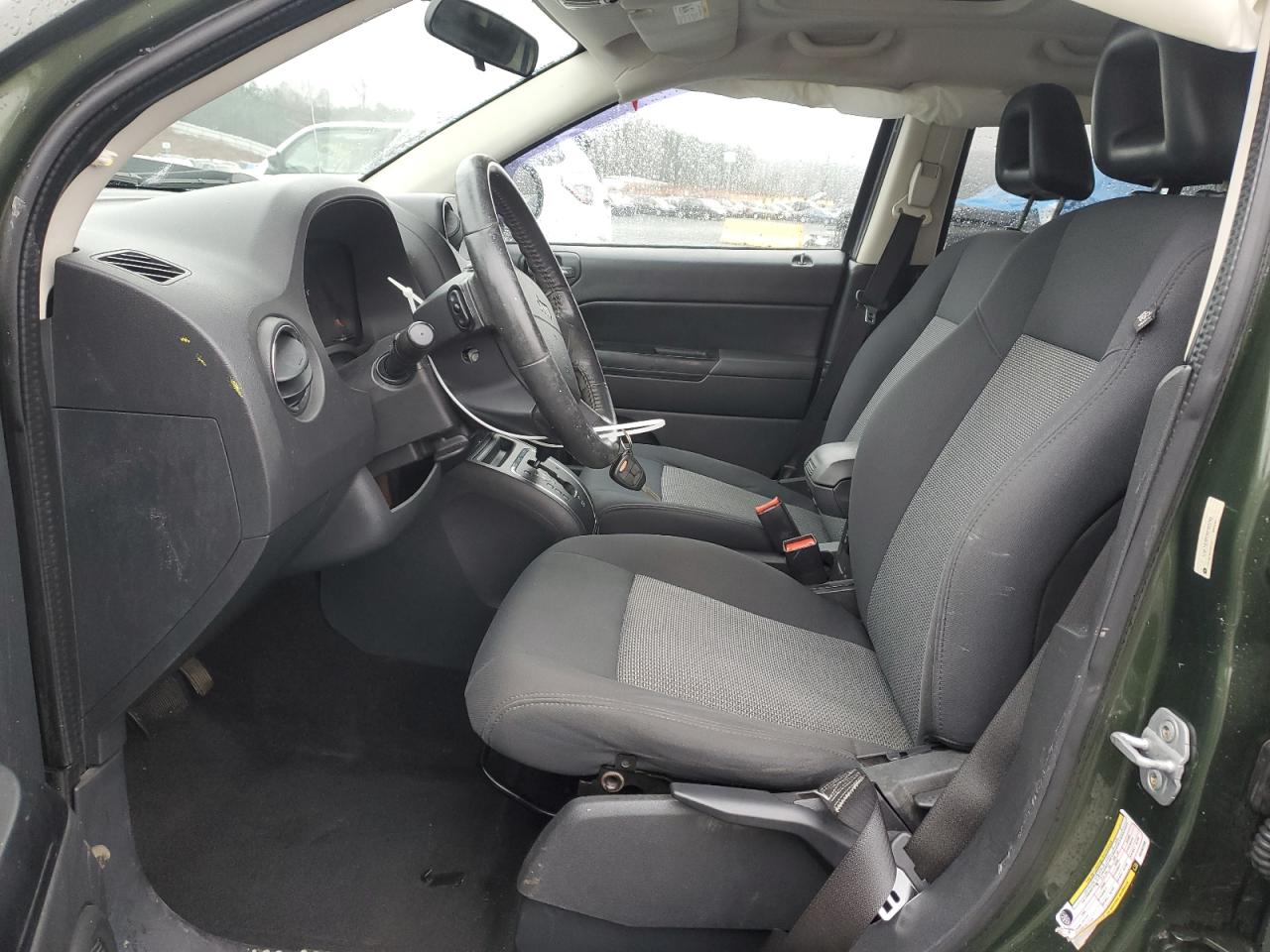 2009 Jeep Compass - Image 7