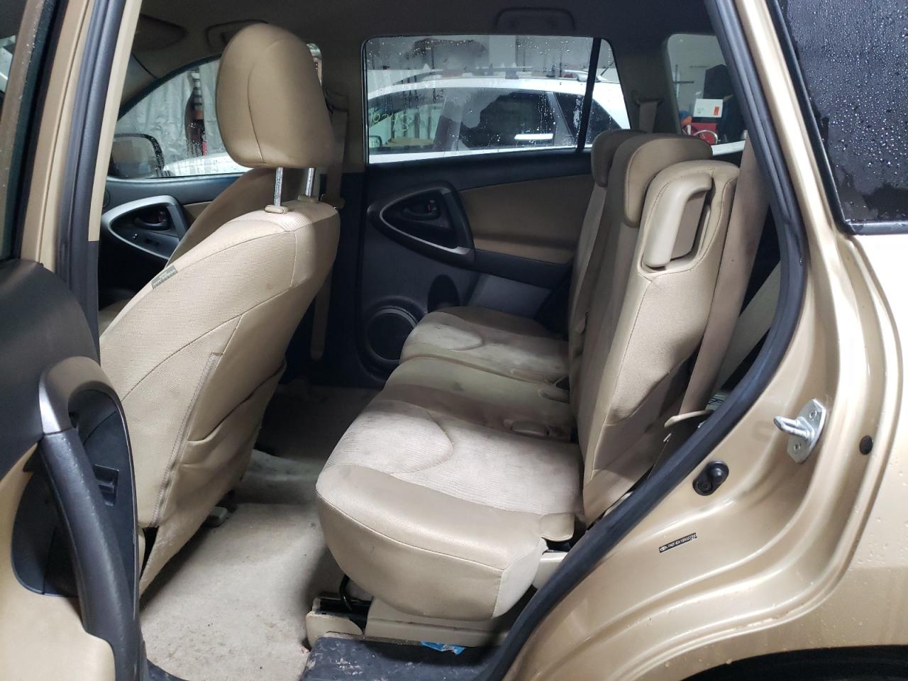 2011 Toyota RAV 4 - Image 10
