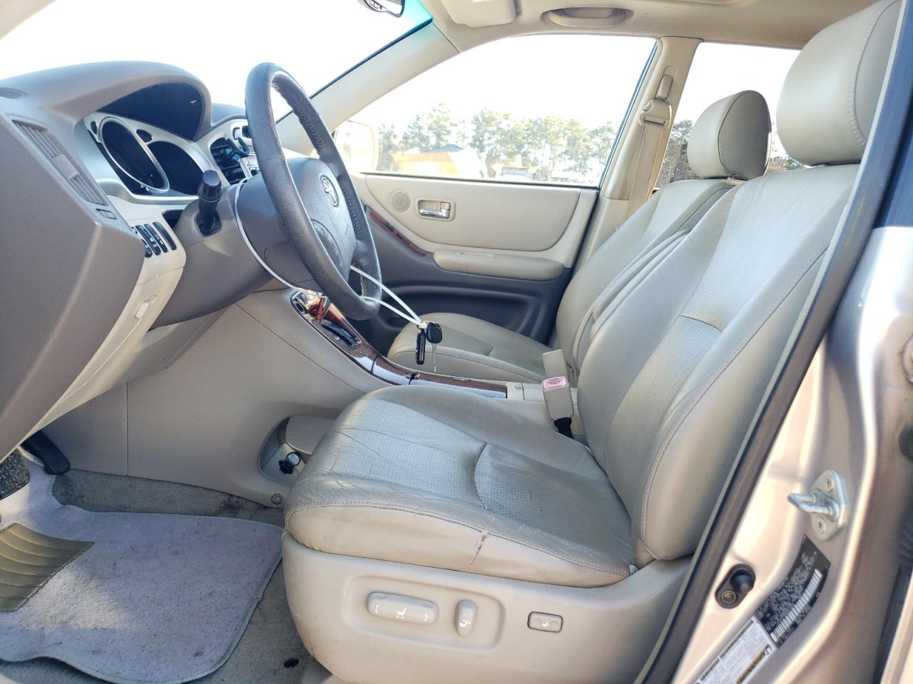 2004 Toyota Highlander - Image 7