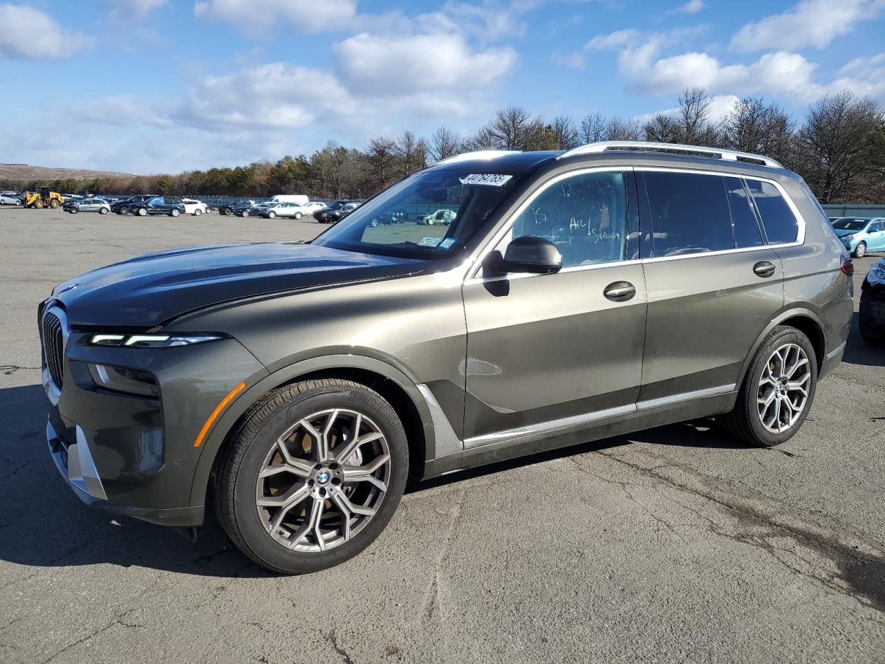 2024 BMW X7 - Image 1