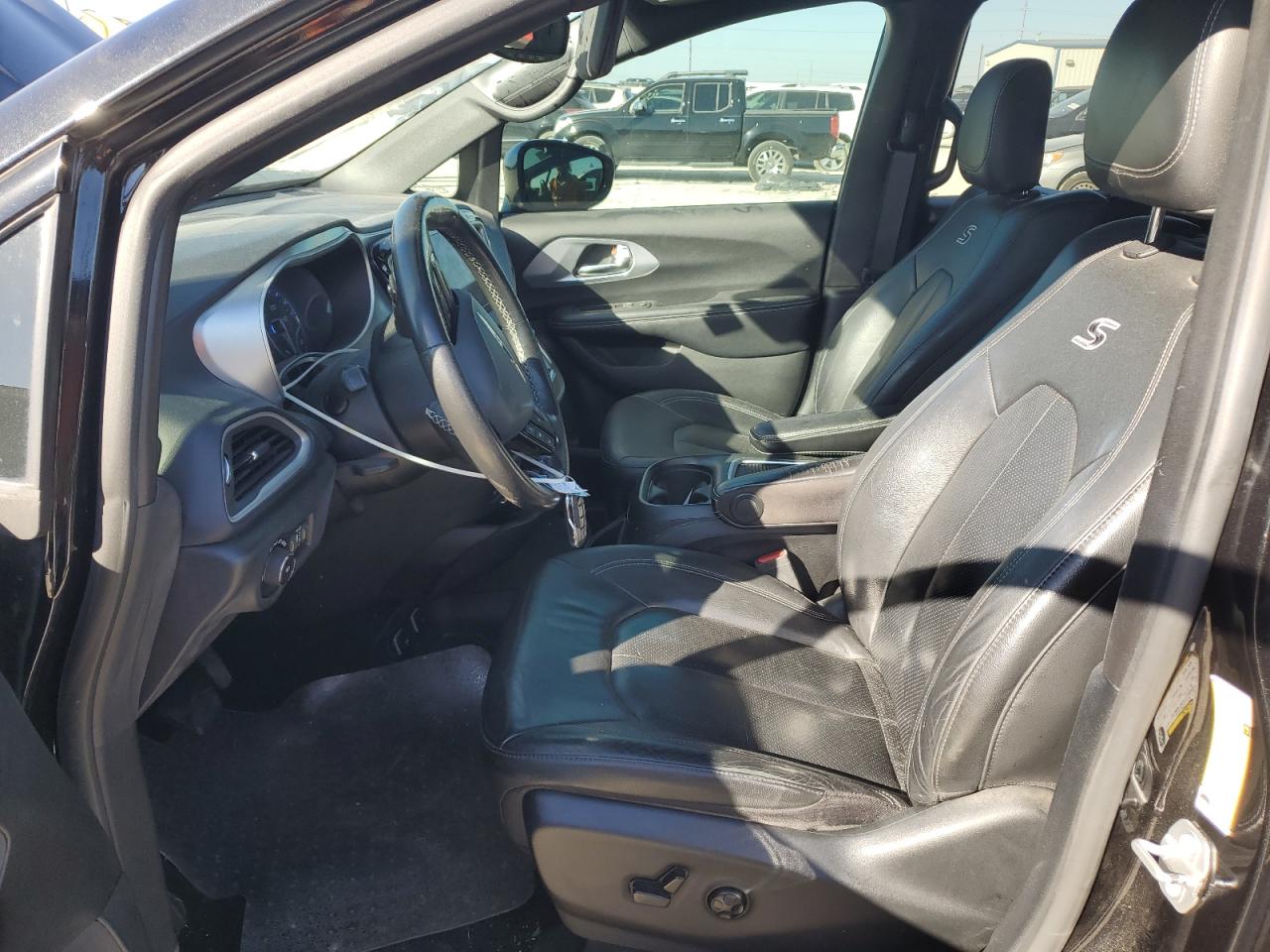 2020 Chrysler Pacifica - Image 7