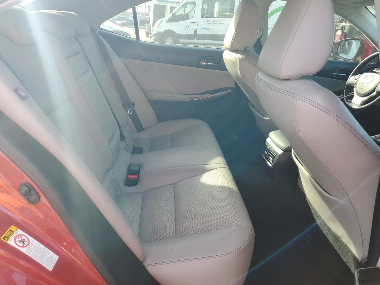 2016 Lexus IS - Image 10