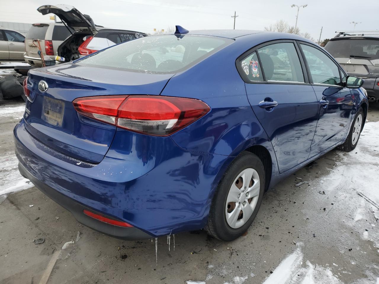 2017 Kia Forte - Image 3