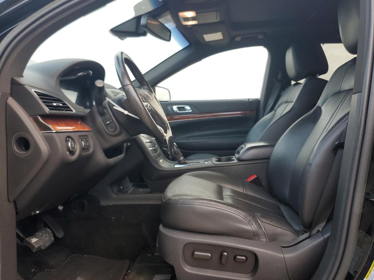 2018 Lincoln MKT - Image 7
