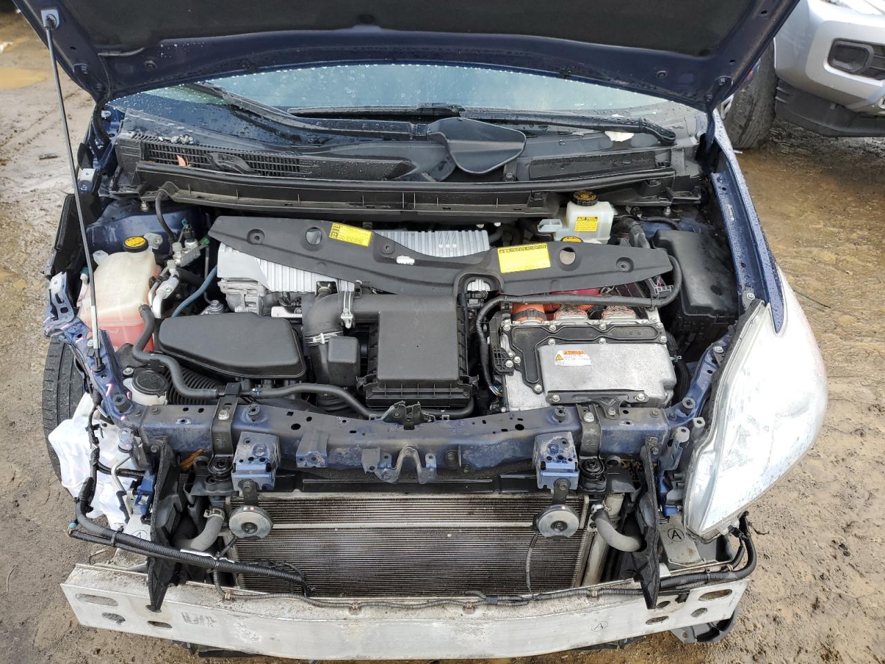 2010 Toyota Prius - Image 13