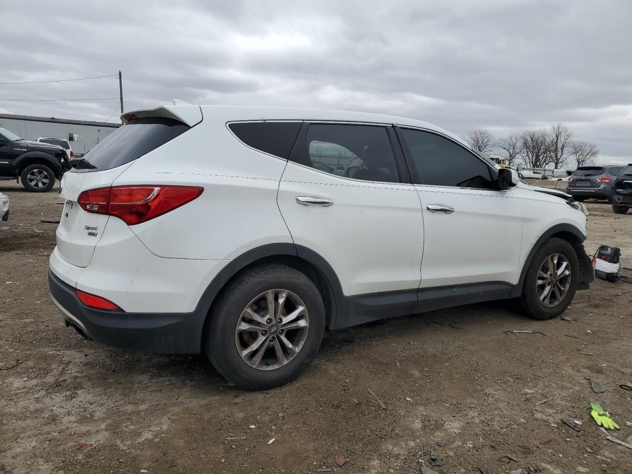 2013 Hyundai Santa Fe - Image 3