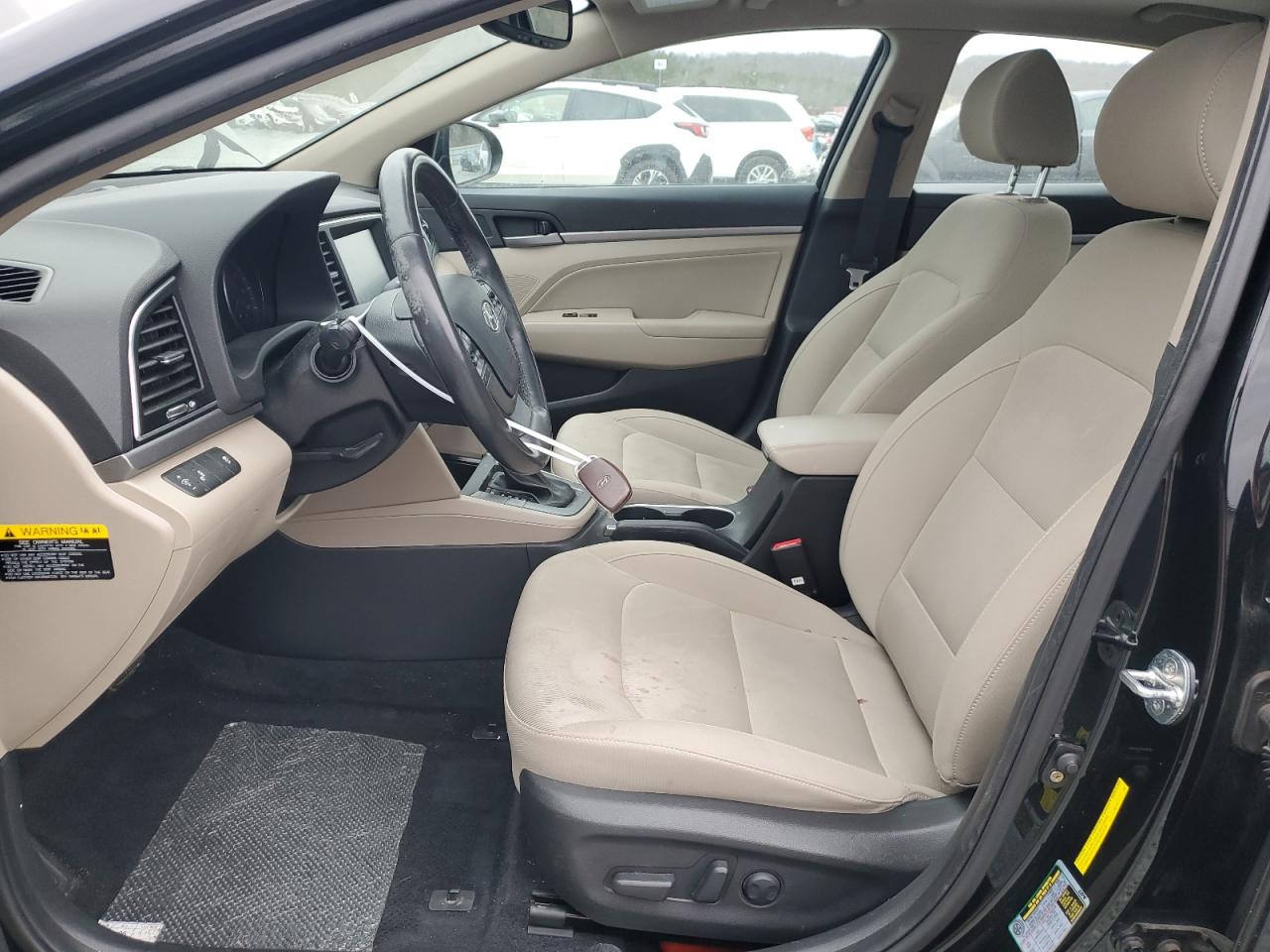 2017 Hyundai Elantra - Image 7
