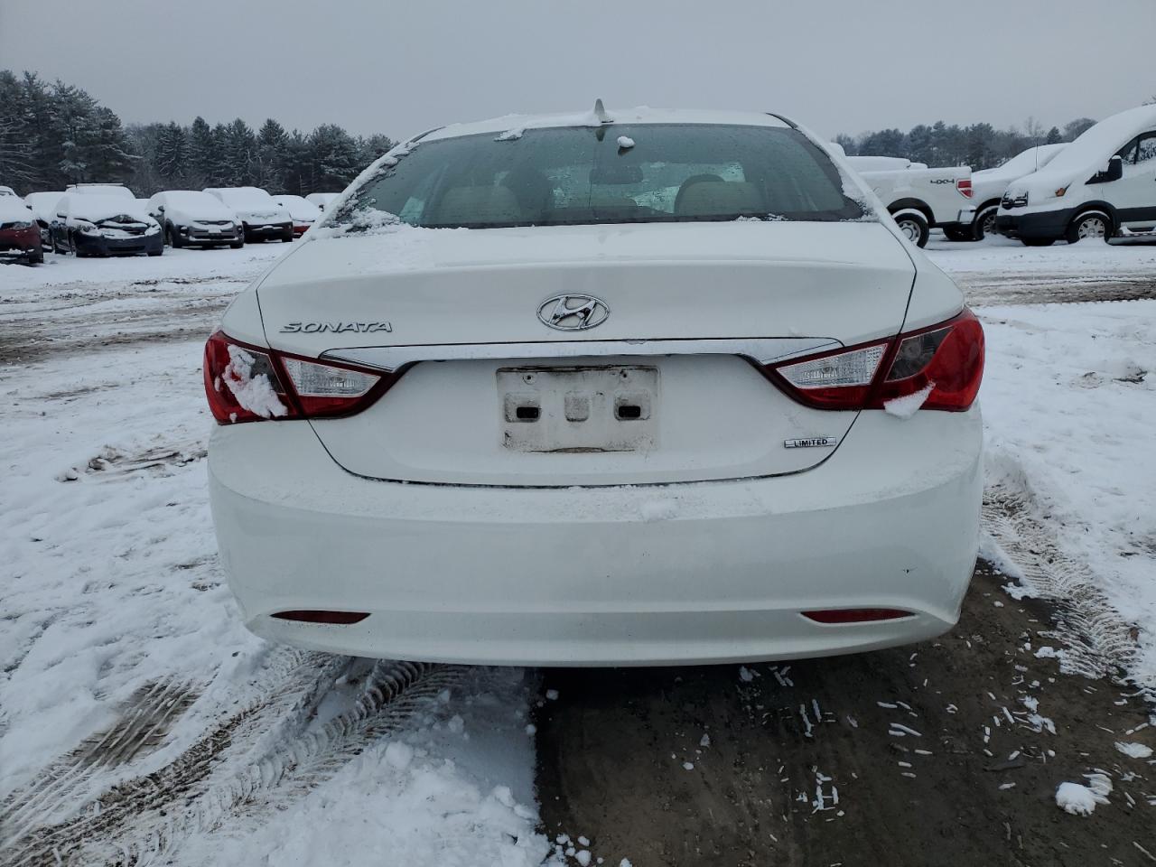 2011 Hyundai Sonata - Image 6