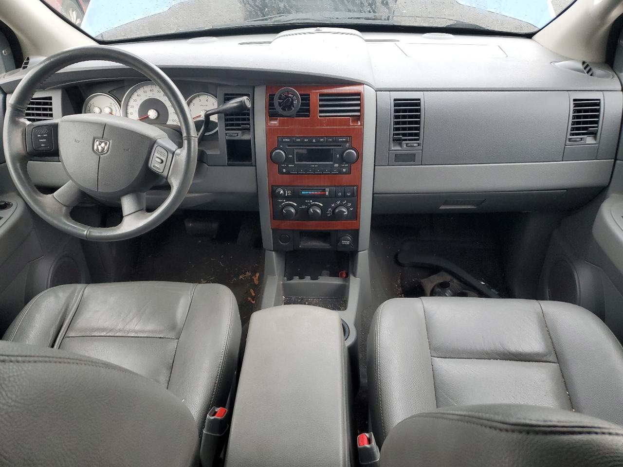 2005 Dodge Durango - Image 8