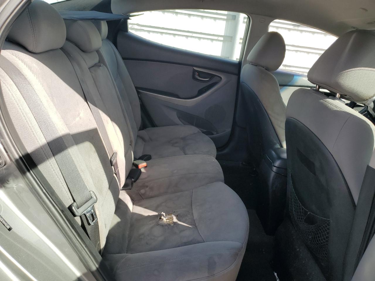 2013 Hyundai Elantra - Image 10