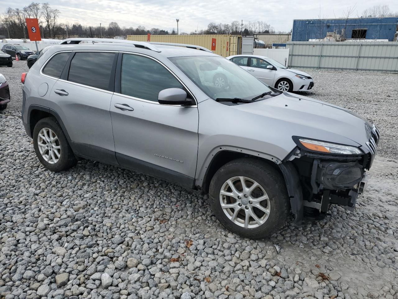 1C4PJMCB8HW505860 JEEP GRAND CHER 2017