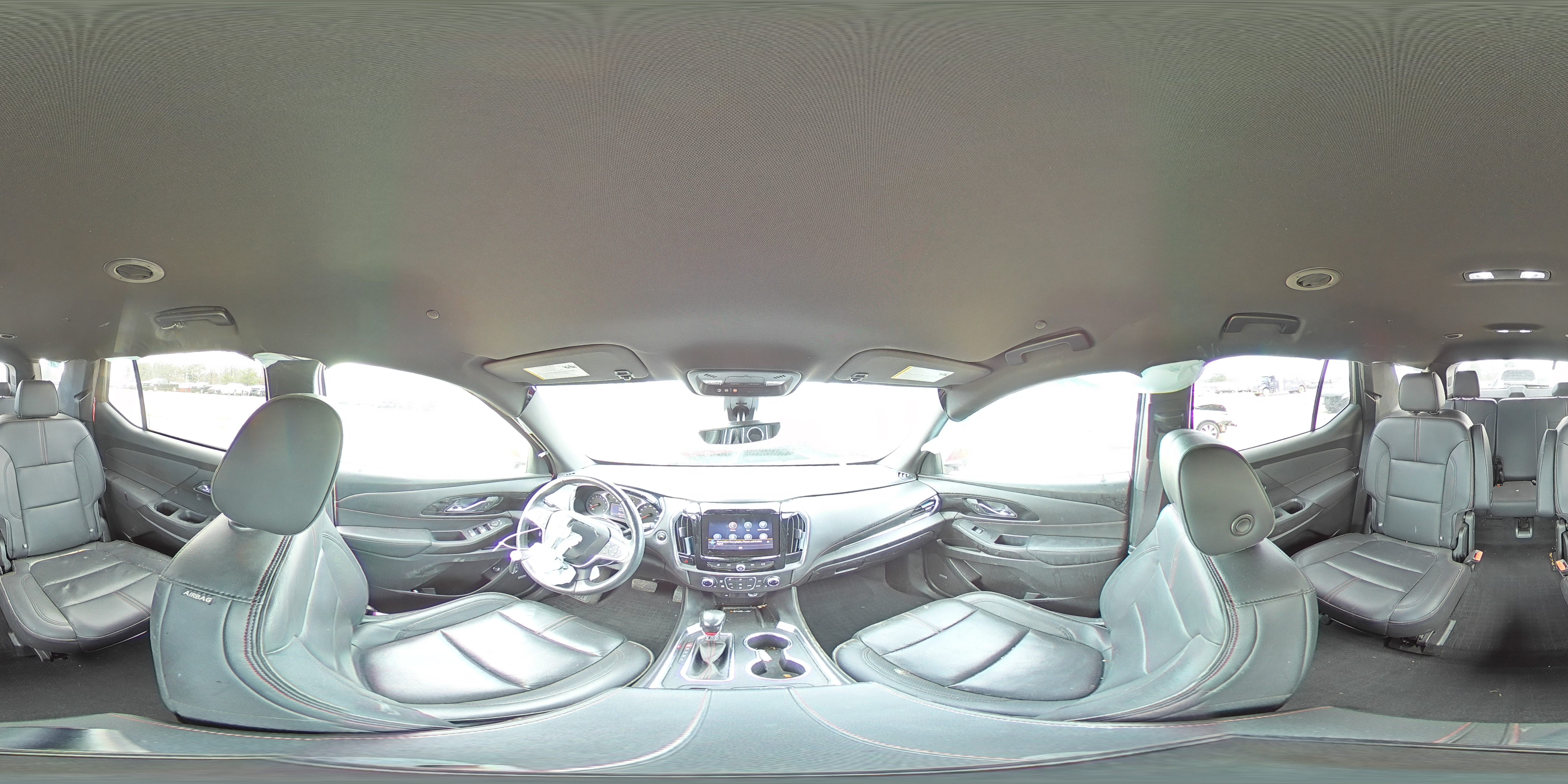 2022 Chevrolet Traverse - Image 14
