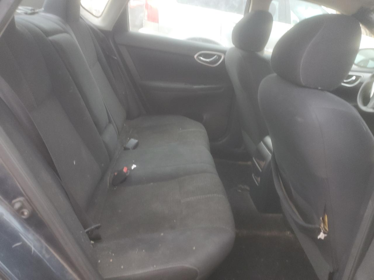 2014 Nissan Sentra - Image 10