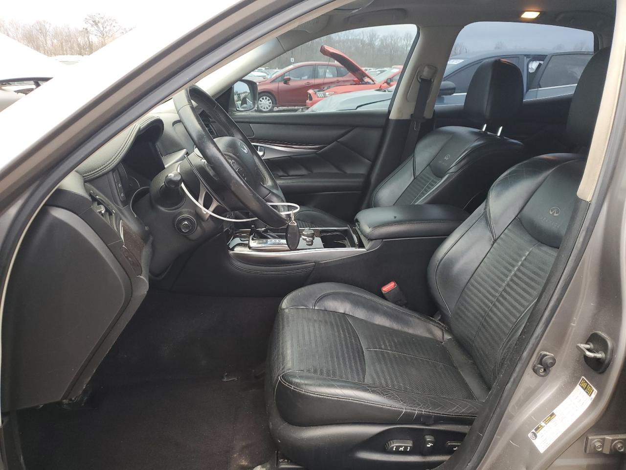 2012 Infiniti M - Image 7