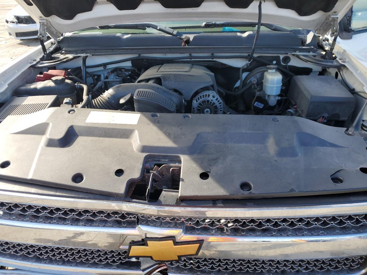 2012 Chevrolet Silverado - Image 12
