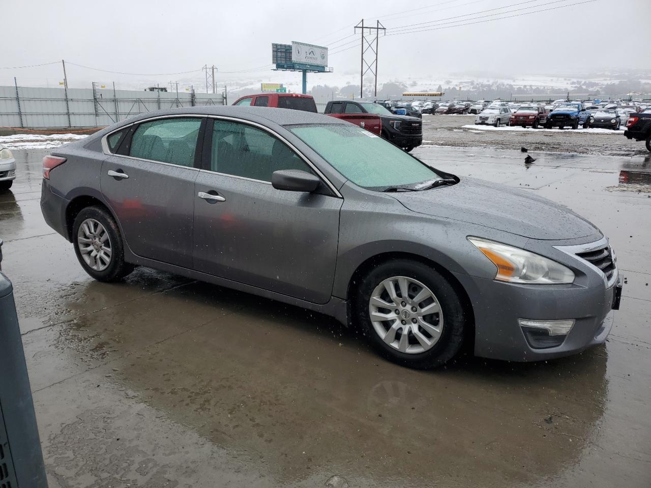 2015 Nissan Altima - Image 4