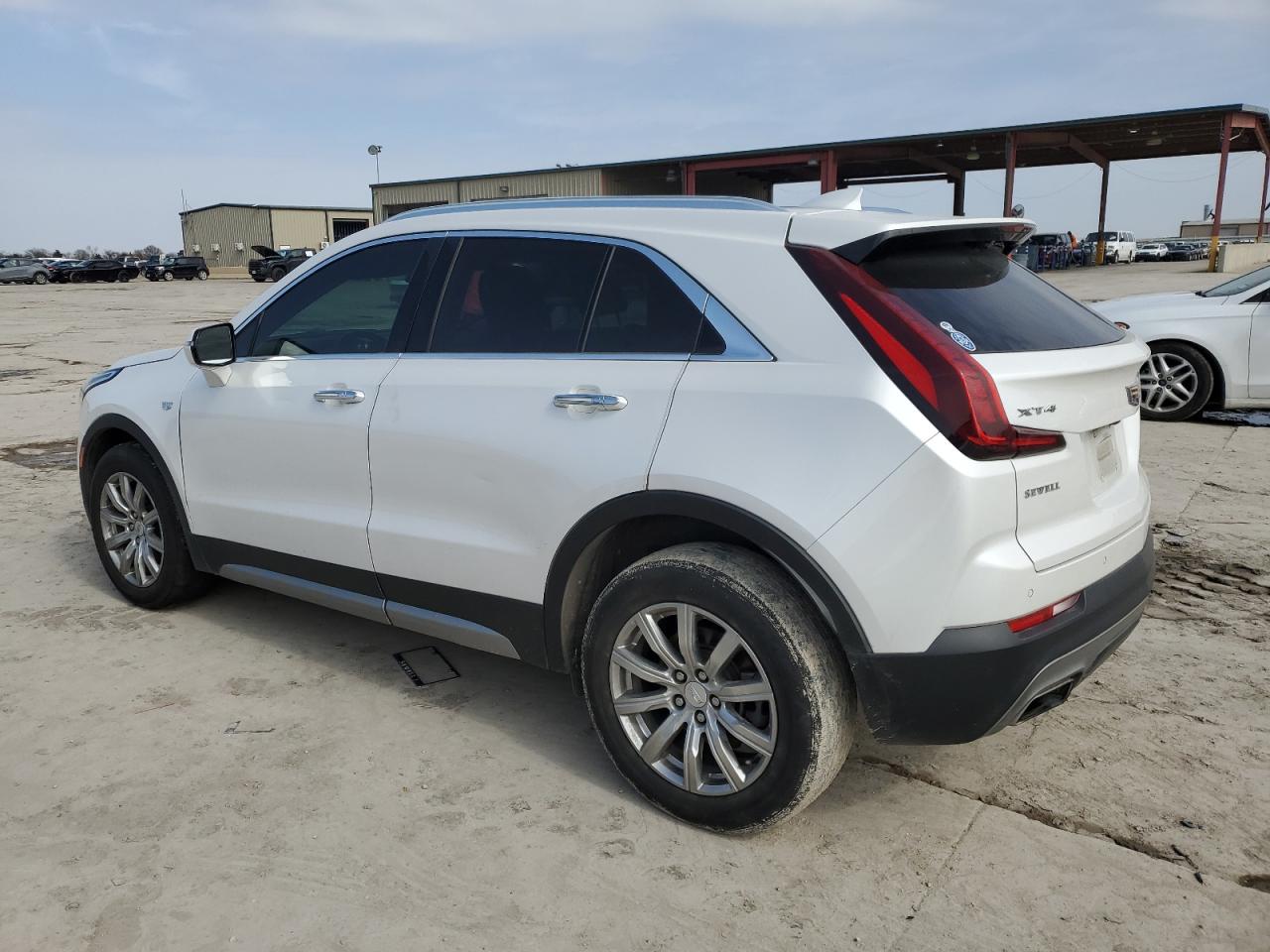 2021 Cadillac XT4 - Image 2