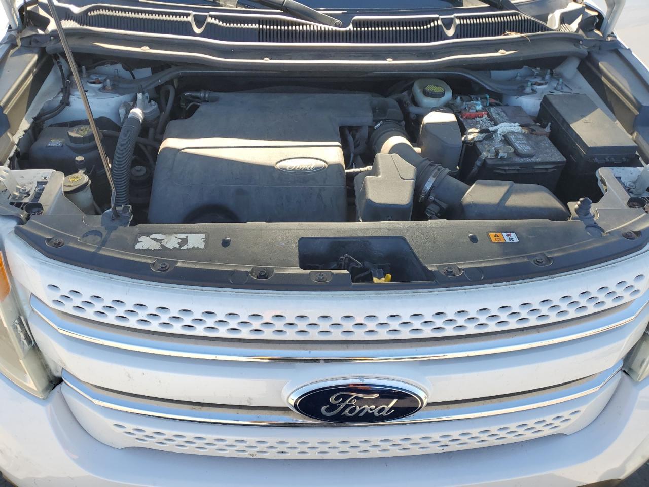 2011 Ford Explorer - Image 12