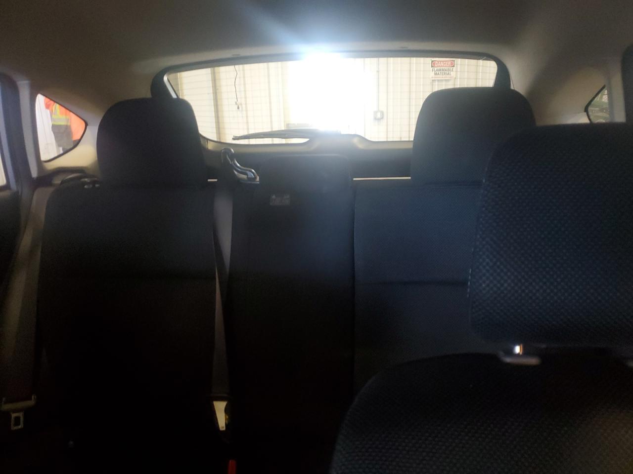 2014 Subaru XV - Image 10