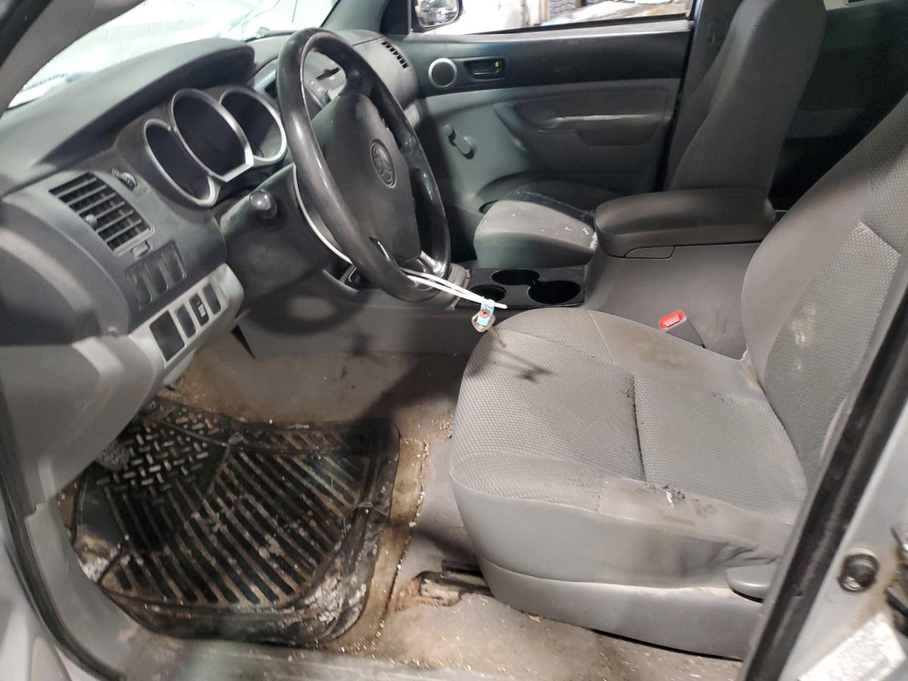 2005 Toyota Tacoma - Image 7