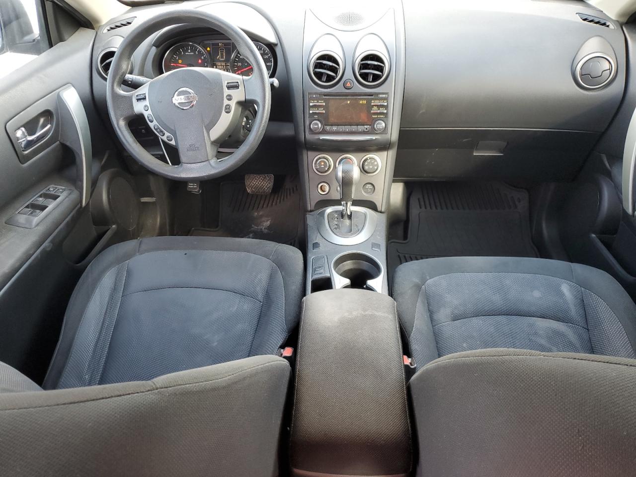 2015 Nissan Rogue - Image 8