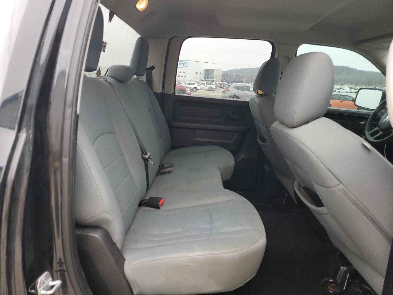 2013 RAM 1500 - Image 10