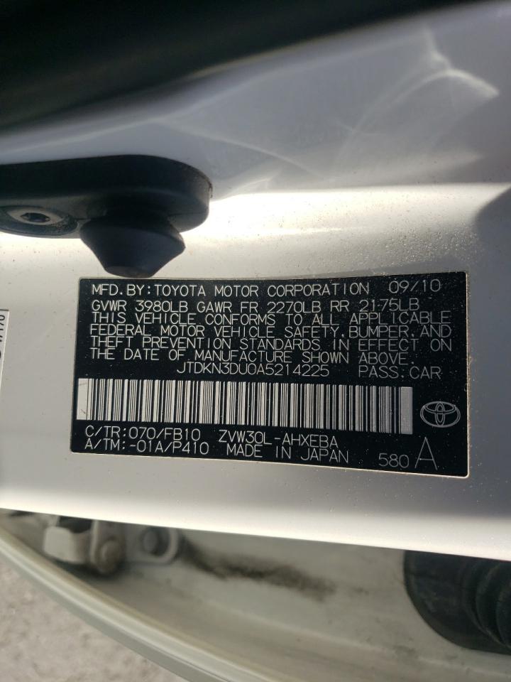 2010 Toyota Prius - Image 12