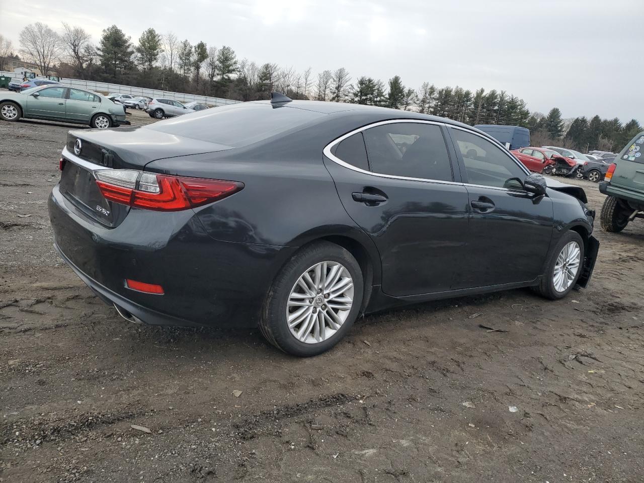 2017 Lexus ES - Image 3