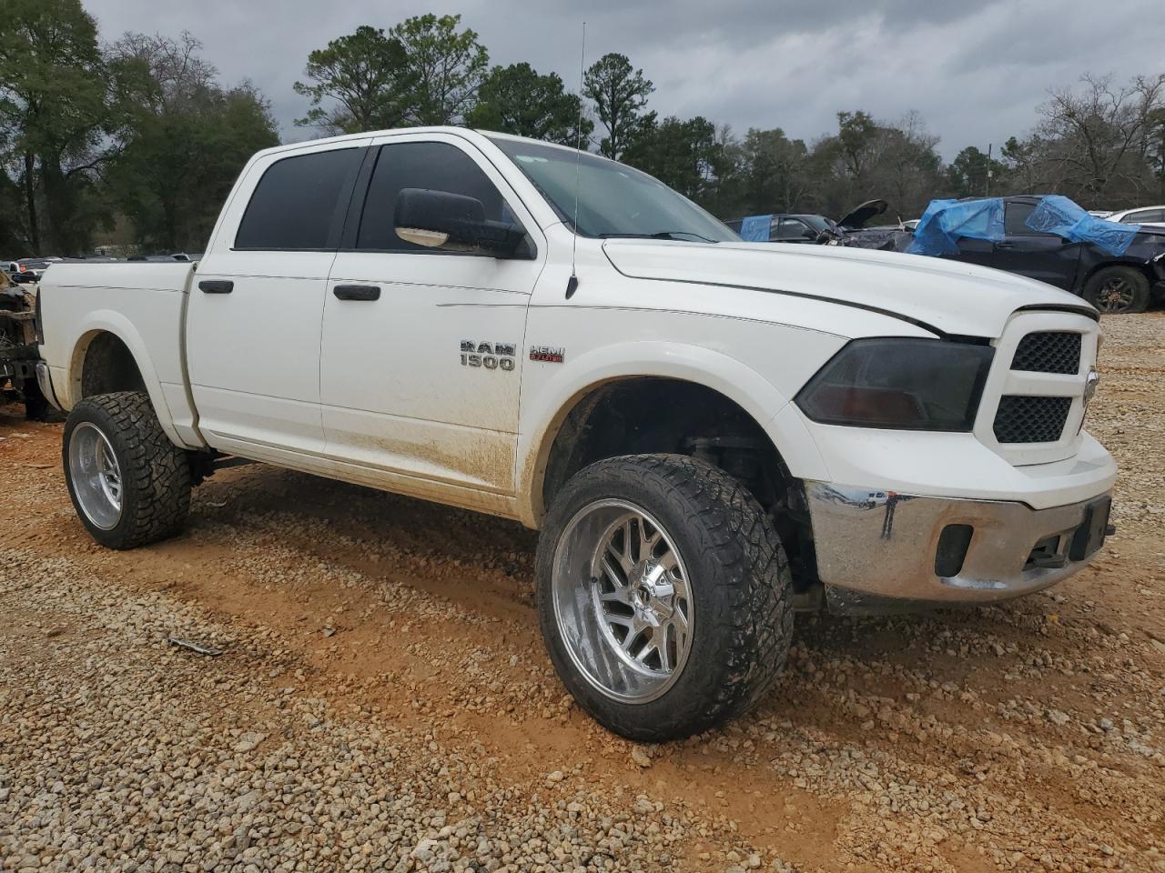 2015 RAM 1500 - Image 4