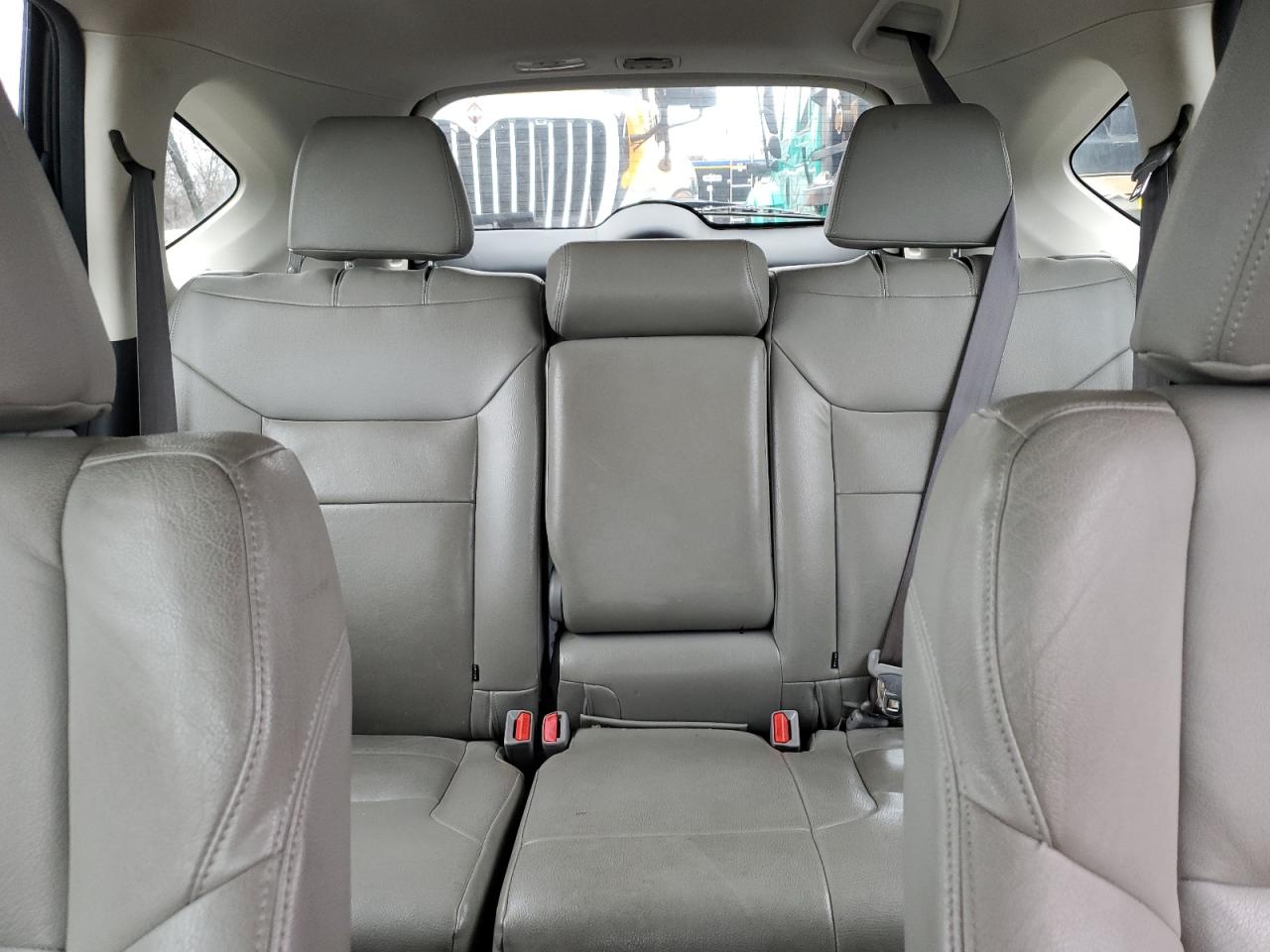 2016 Honda CR-V - Image 10