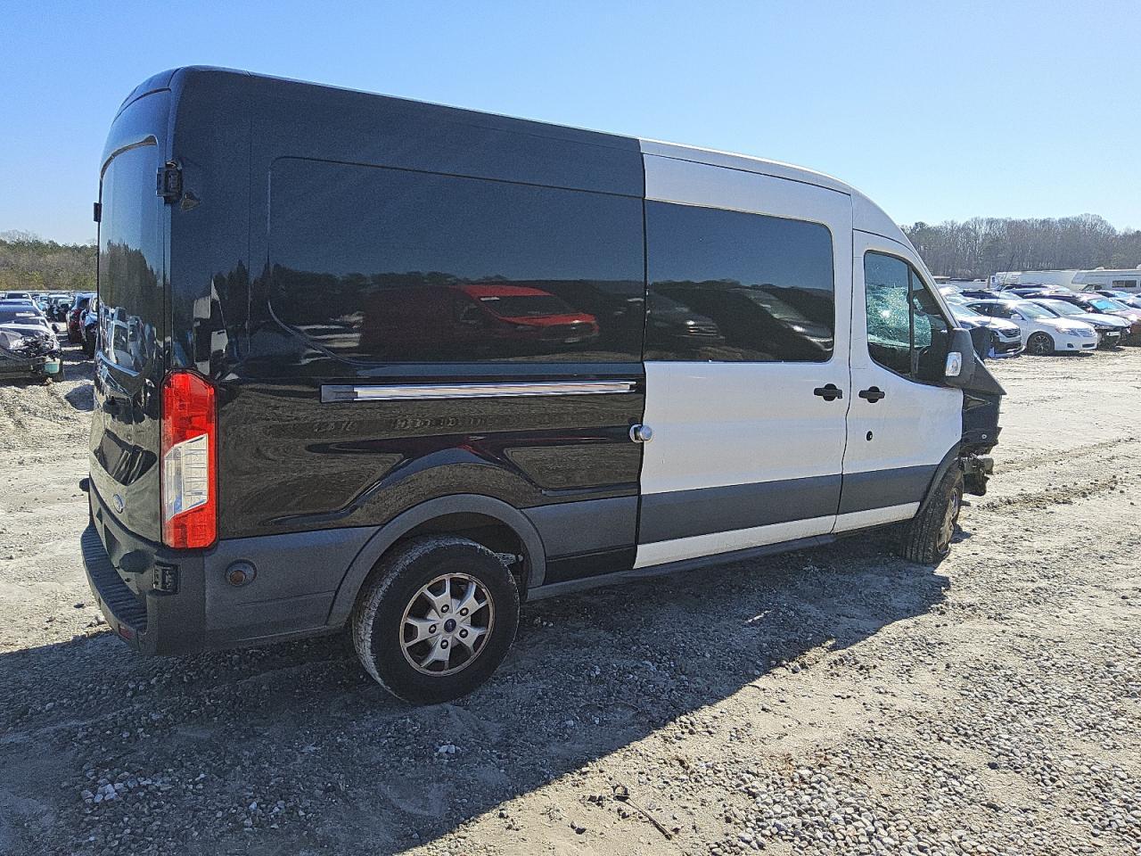 2015 Ford Transit - Image 3