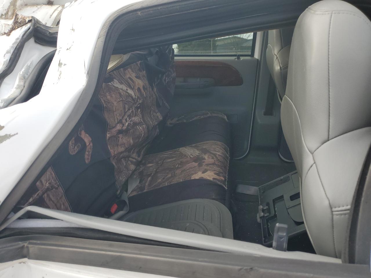 2002 Ford F350 - Image 10