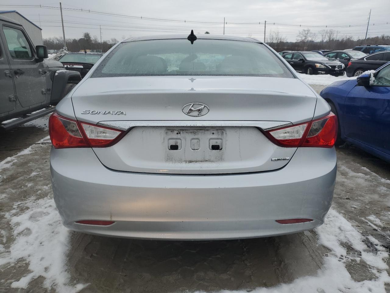 2012 Hyundai Sonata - Image 6