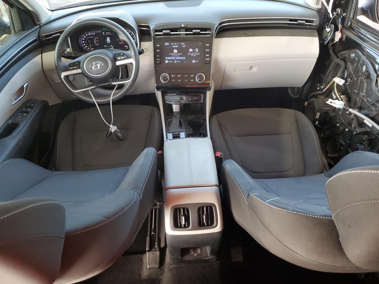 2023 Hyundai Tucson - Image 8