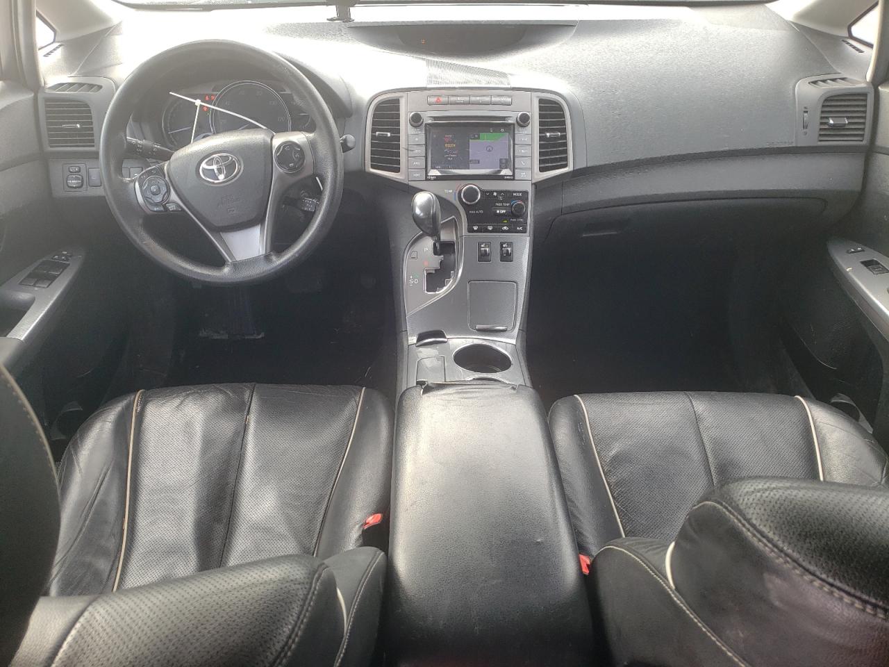 2015 Toyota Venza - Image 8