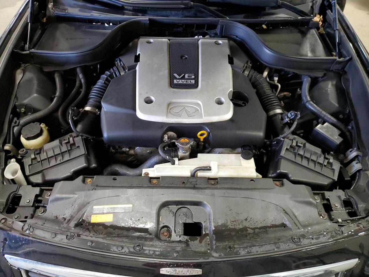 2012 Infiniti G - Image 12