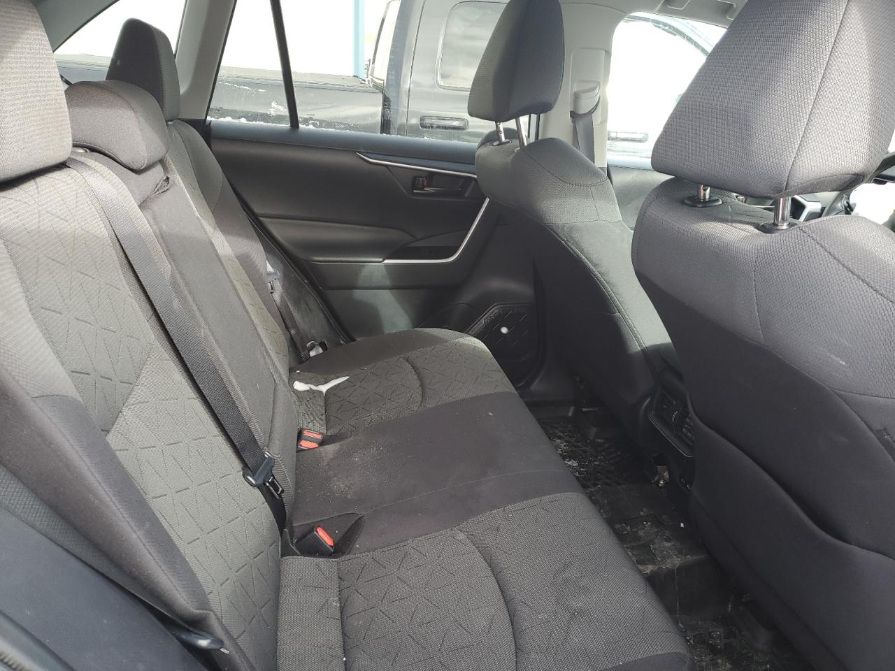 2022 Toyota RAV 4 - Image 11