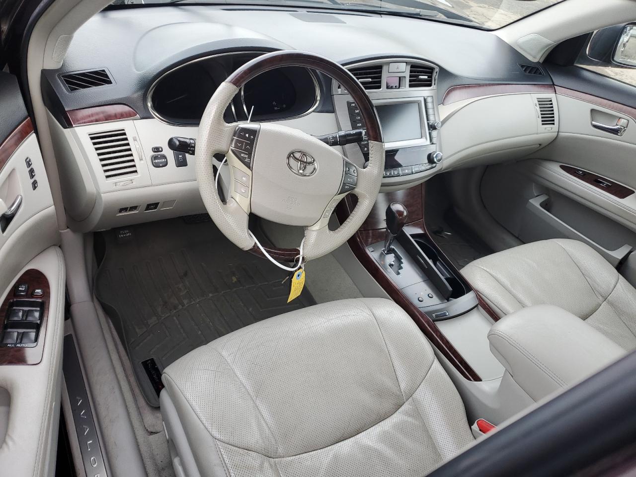 2012 Toyota Avalon - Image 8