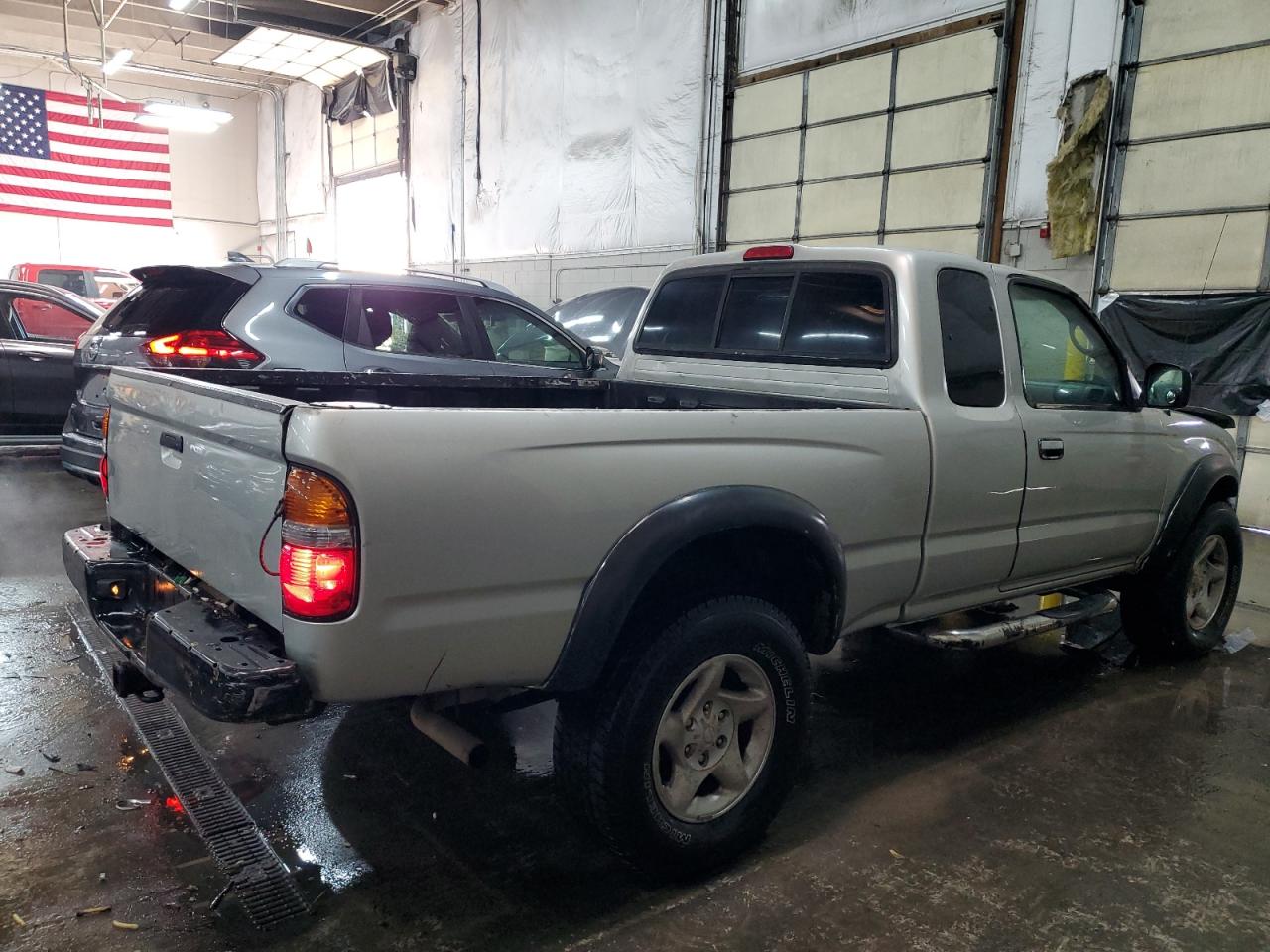 2004 Toyota Tacoma - Image 3