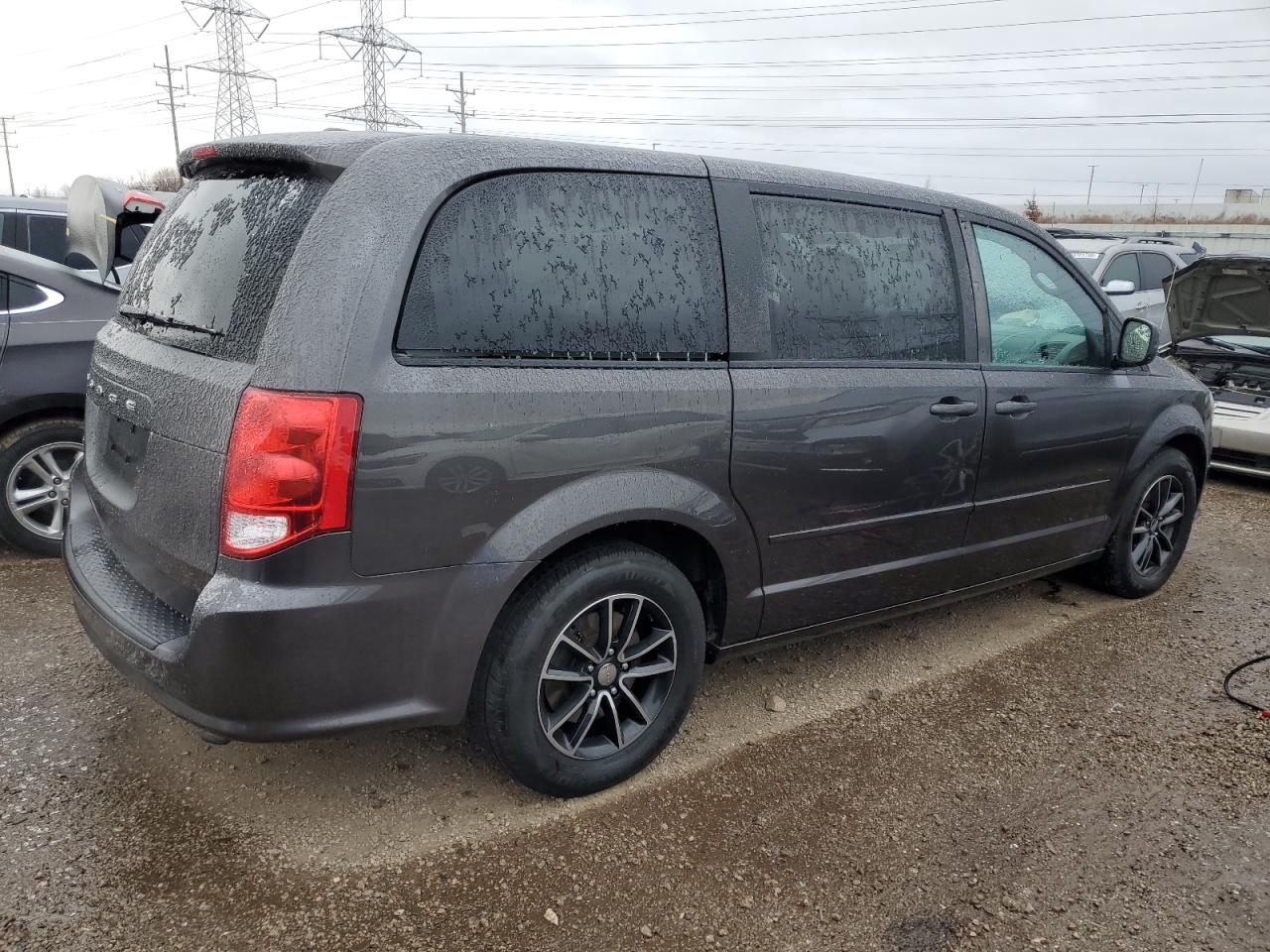2015 Dodge Caravan - Image 3