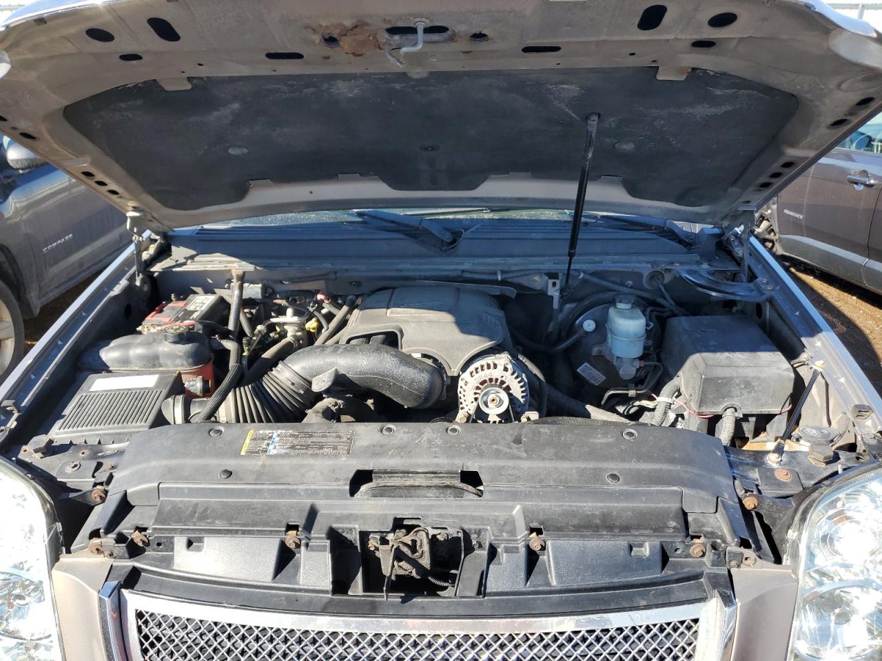 2007 GMC Yukon - Image 12