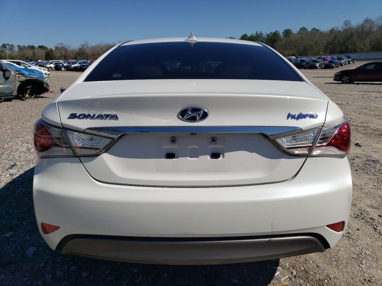 2015 Hyundai Sonata Hybrid VIN: KMHEC4A45FA120056 Lot: 45604475
