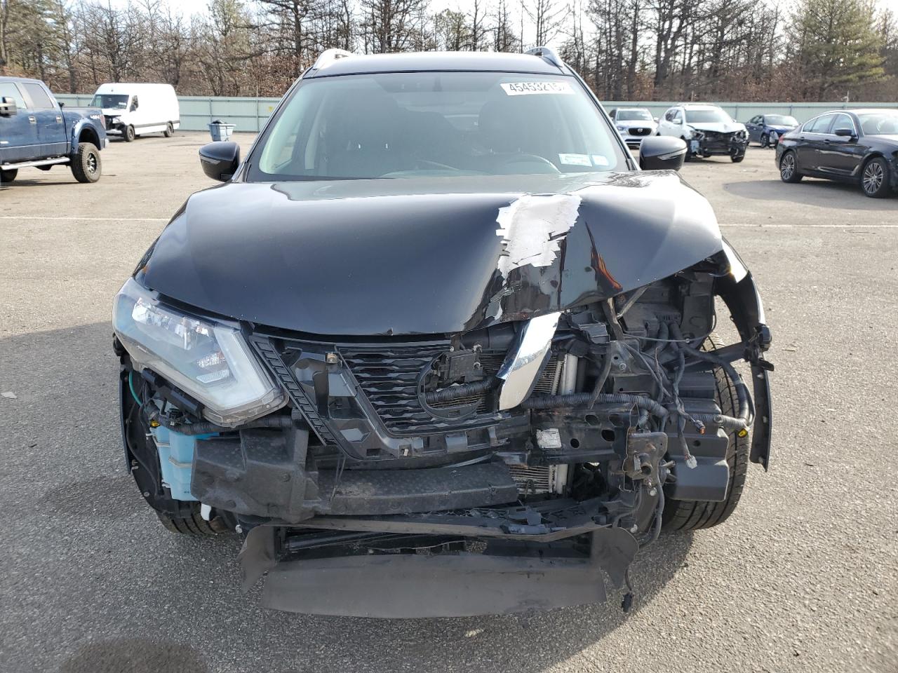 2018 Nissan Rogue - Image 5