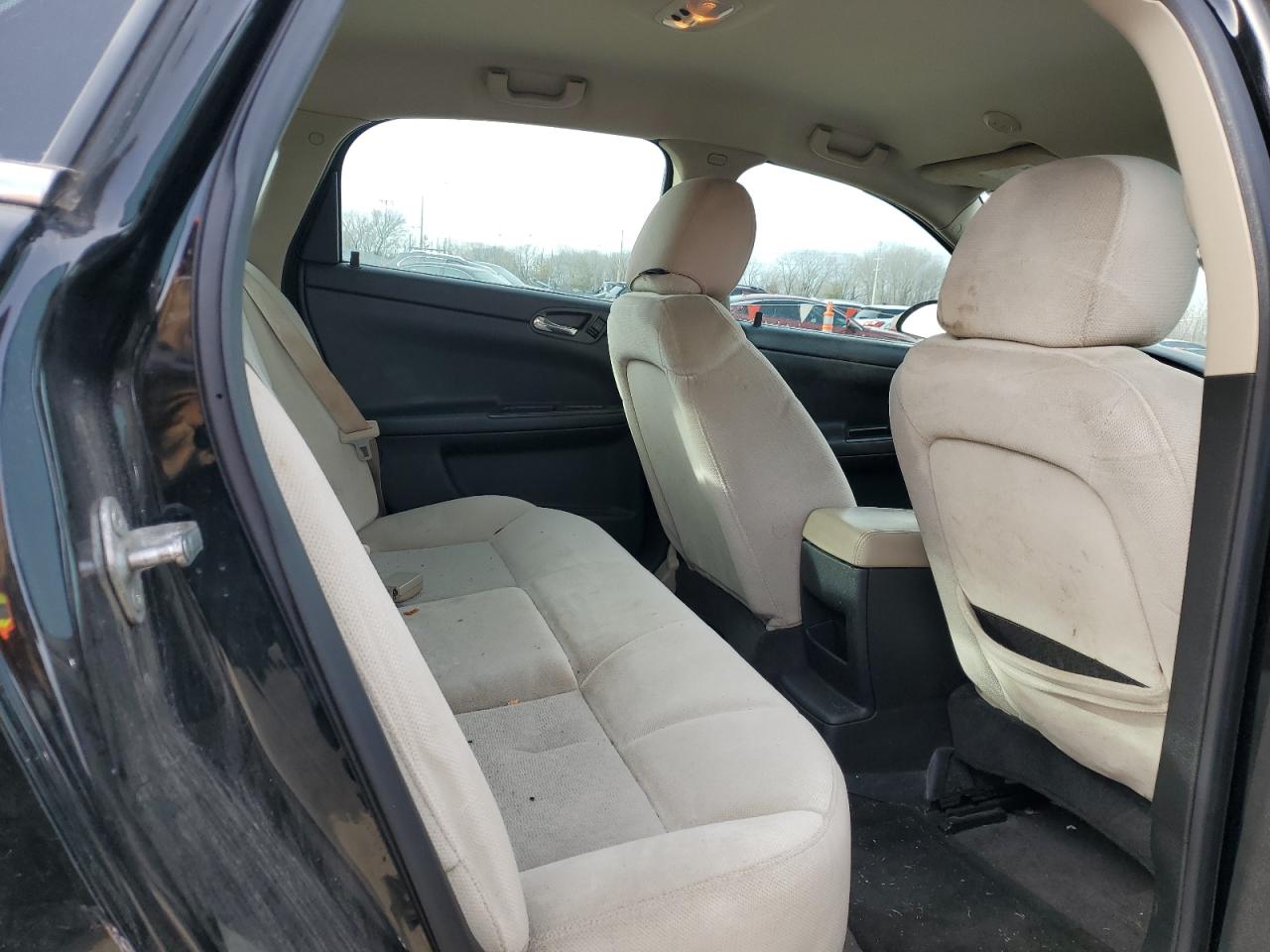 2014 Chevrolet Impala - Image 10