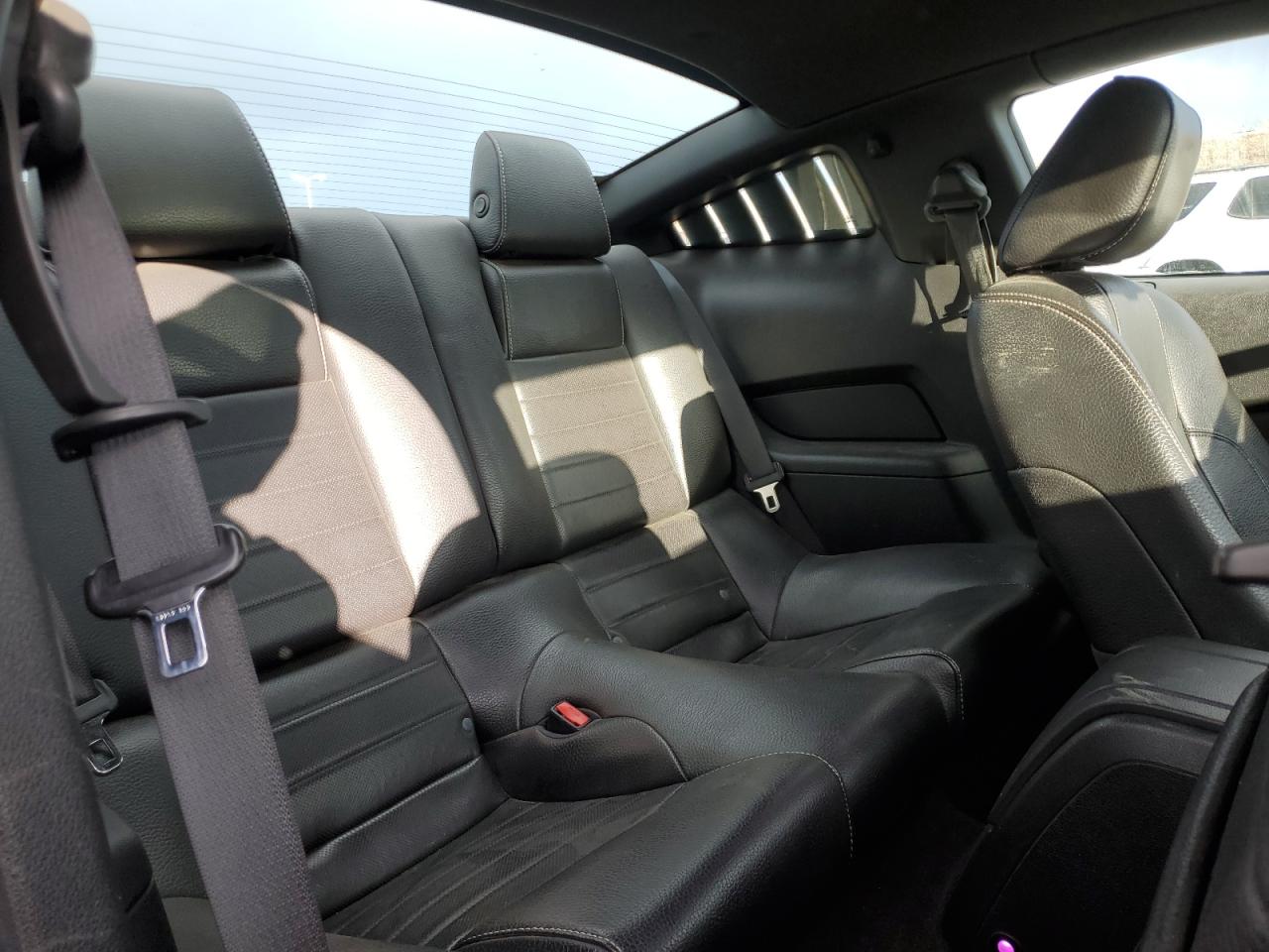 2012 Ford Mustang - Image 10