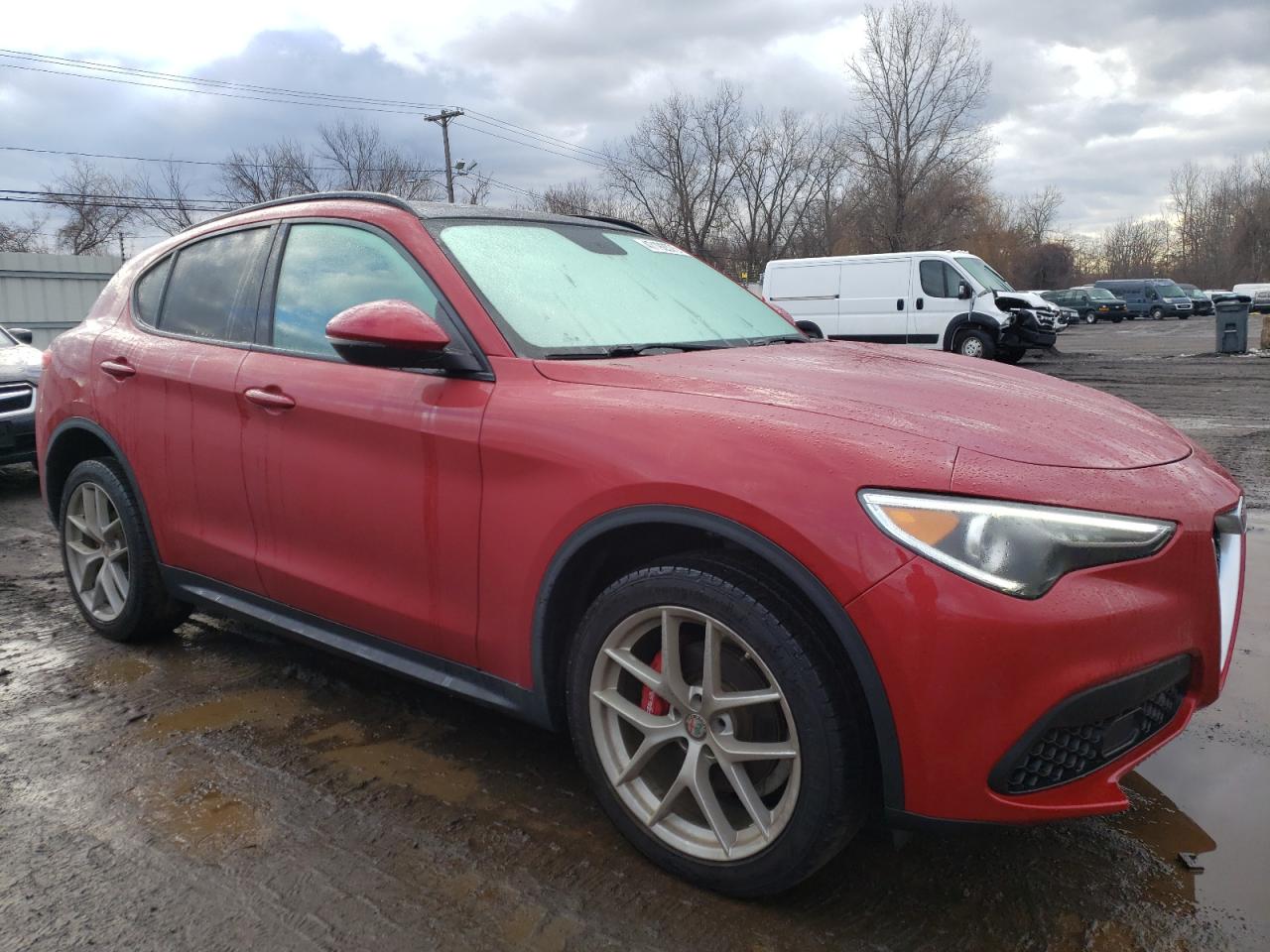 2018 Alfa Romeo Stelvio - Image 4